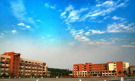 武汉纺织大学校园风光-3